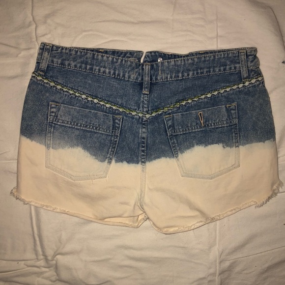 Free people distressed denim shorts - Picture 6 of 7